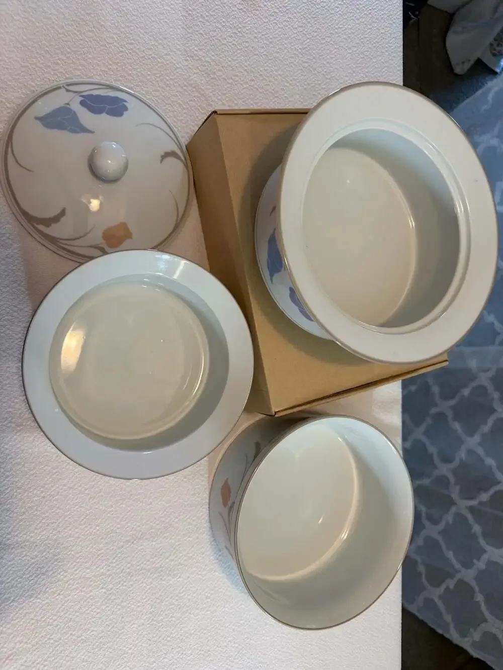 Dansk Tivoli Belles Fleurs 2 Quart Covered Casserole & Serving Bowls Set